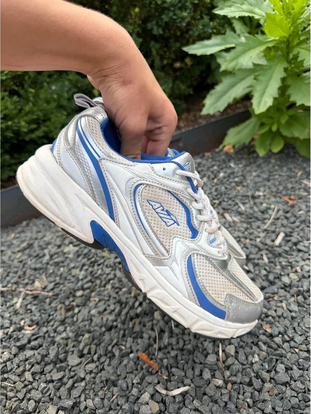 Avia 5000 performance Size 9.5W 8M